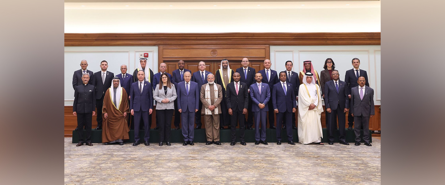 Prime Minister, H.E. Shri Narendra Modi, receives the Foreign Ministers and officials of the Arab League States. 31 January 2026, New Delhi.